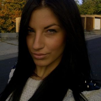 Profilo di Aïna, 30 anni, Puttana a Favria