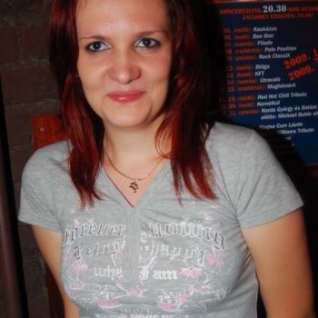 Profilo di Alyzee, 29 anni, Puttana a Castellamonte