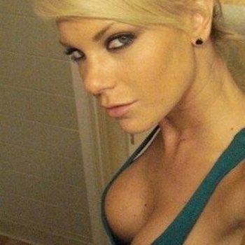 Profilo di Chrislaure, 35 anni, Puttana a Russi