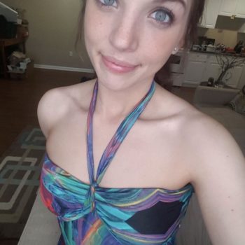 Profilo di Ellyn, 28 anni, Puttana a Langhirano