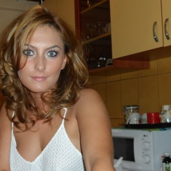 Profilo di Rayna, 32 anni, Puttana a Solero